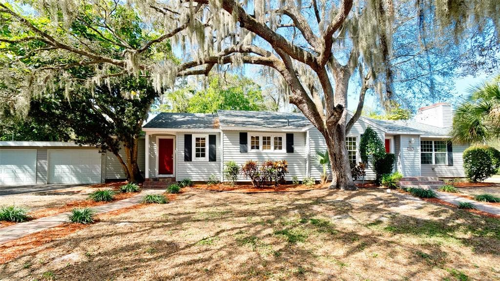 102 28TH STREET W