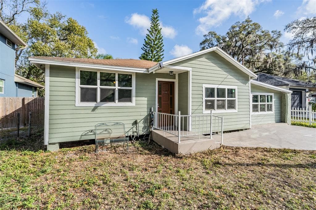 1906 E IDLEWILD AVENUE TAMPA, FL 33610
