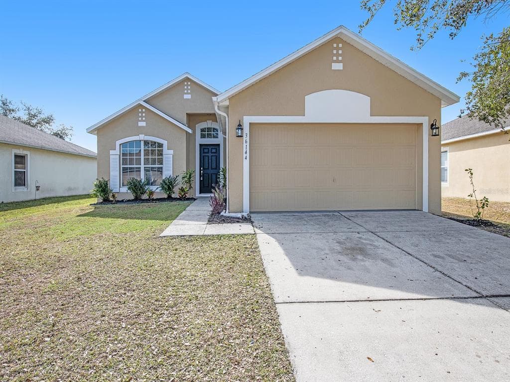 36144 MARKREE CASTLE AVENUE DADE CITY, FL 33525