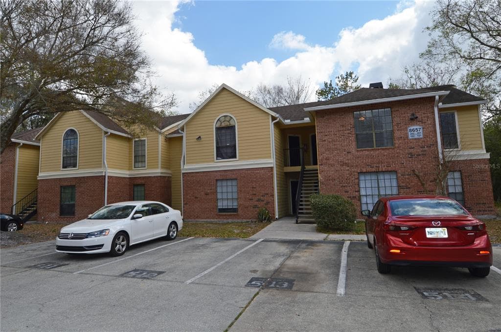 8657 FANCY FINCH DRIVE UNIT 201 TAMPA, FL 33614