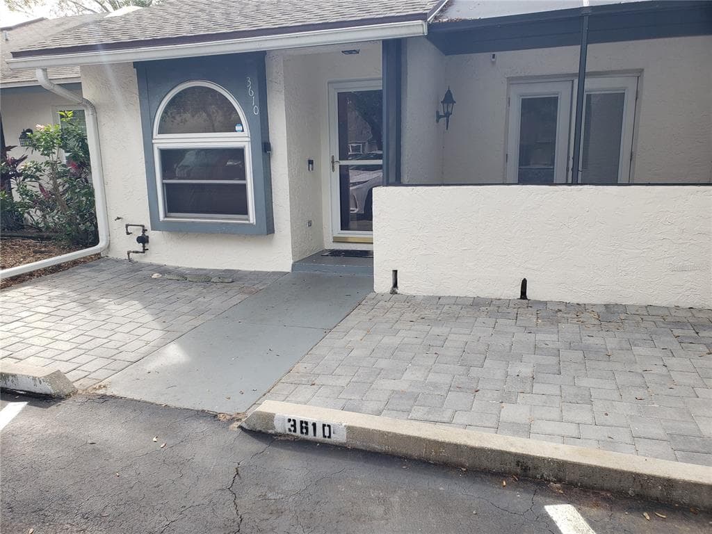 3610 MISSION COURT LARGO, FL 33771