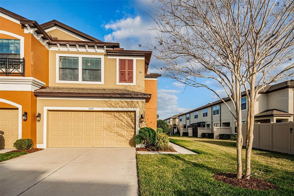 11617 CROWNED SPARROW LANE TAMPA, FL 33626