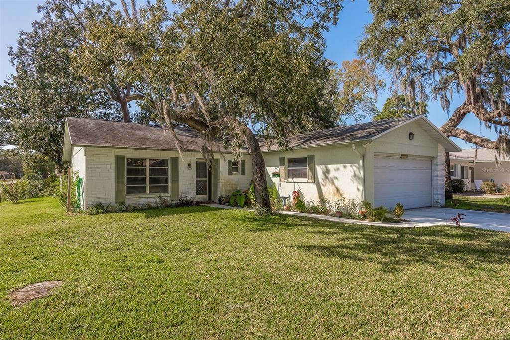 10515 MEADOW HILL DRIVE PORT RICHEY, FL 34668