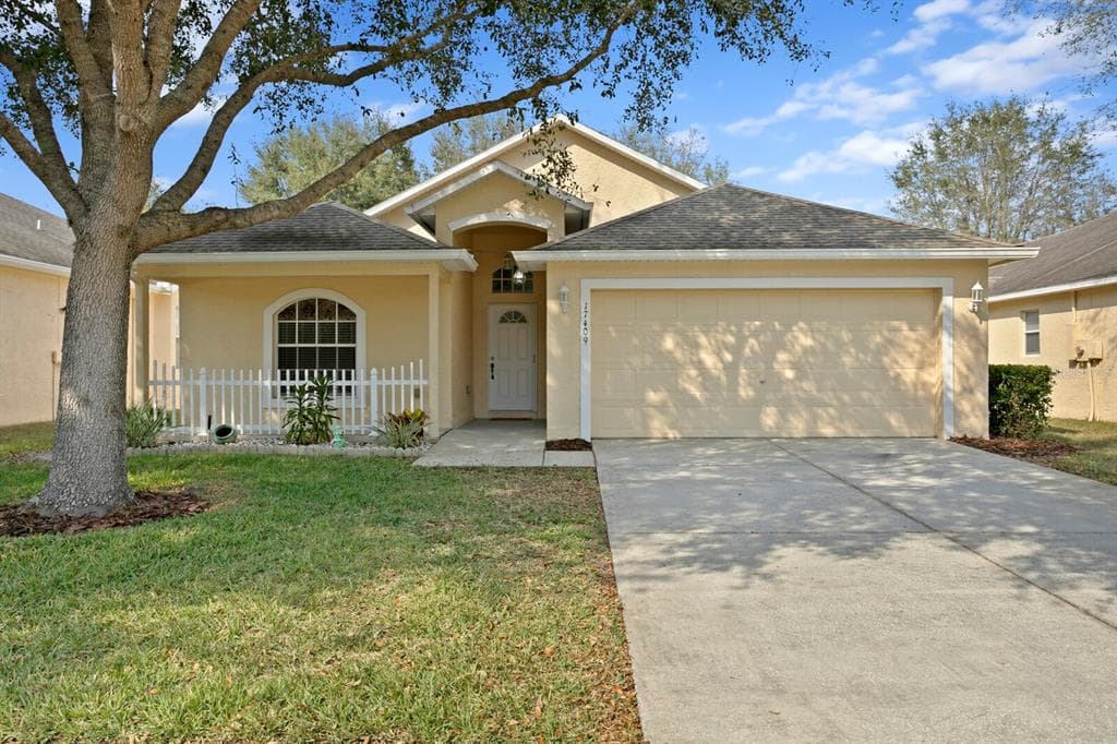 17409 EAGLE TRACE DRIVE BROOKSVILLE, FL 34604