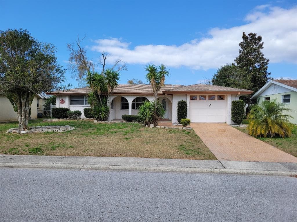 7825 CAYUGA DRIVE NEW PORT RICHEY, FL 34653