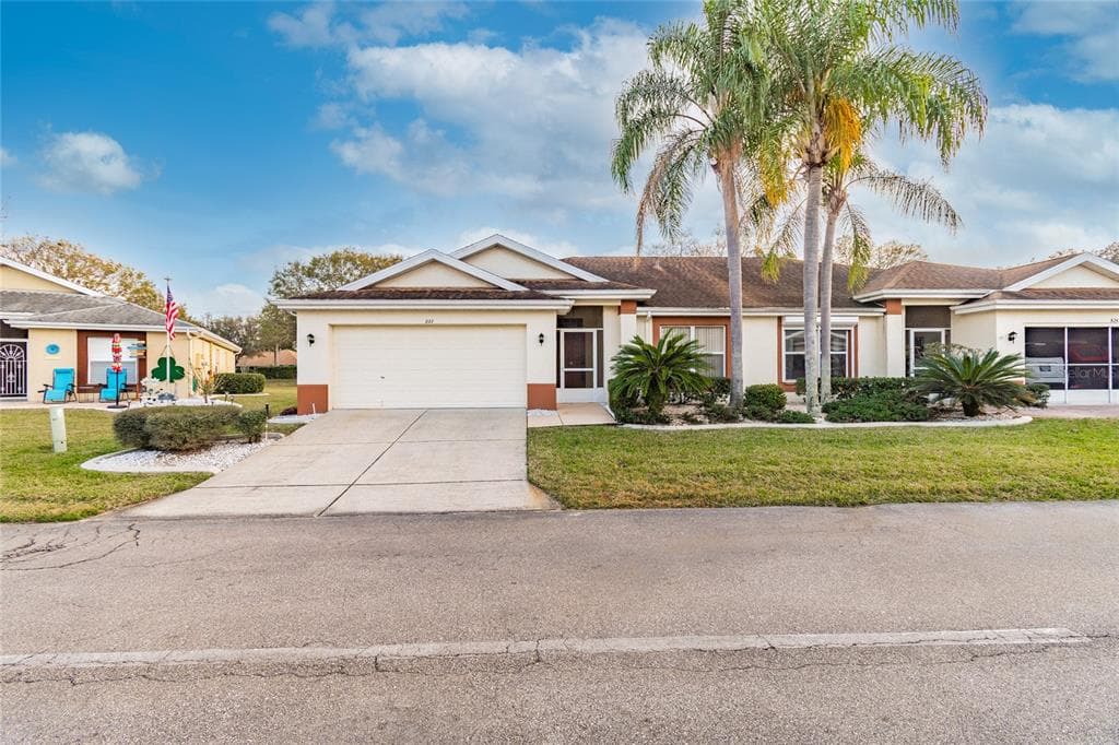822 MCCALLISTER AVENUE UNIT 11 SUN CITY CENTER, FL 33573