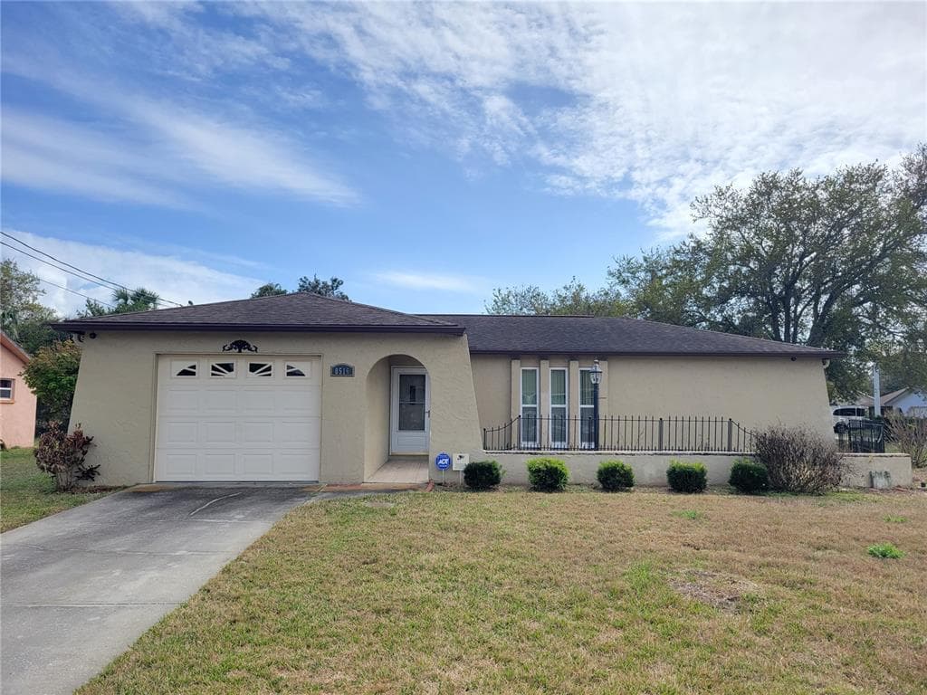 8516 VIVA VIA DRIVE HUDSON, FL 34667