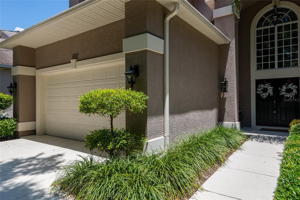 2715 W PRICE AVENUE TAMPA, FL 33611