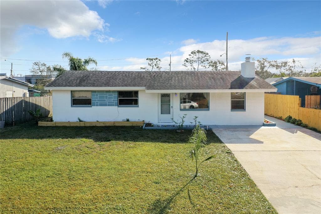 11681 EASY STREET LARGO, FL 33773