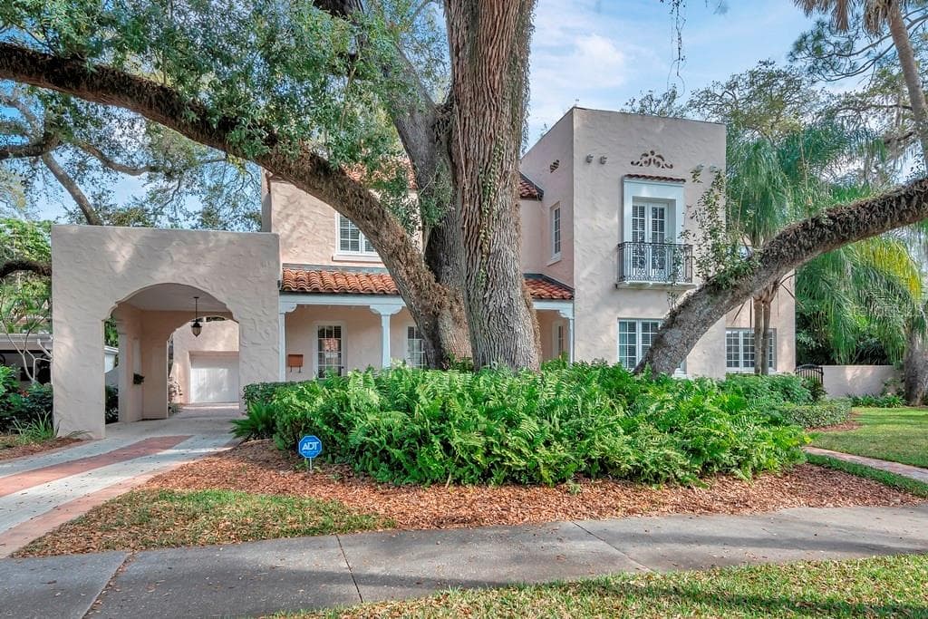 4505 W BEACHWAY DRIVE TAMPA, FL 33609