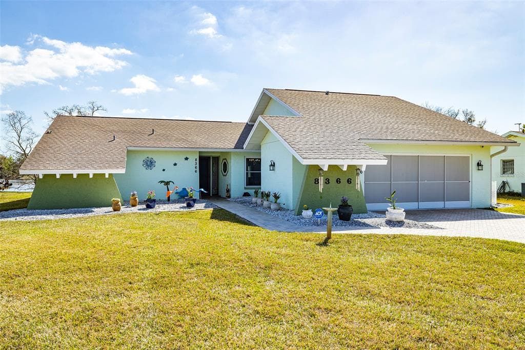 8366 DUNNELLON ROAD WEEKI WACHEE, FL 34613