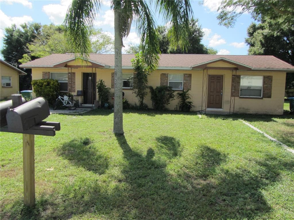 10546 106TH AVENUE UNIT B LARGO, FL 33773