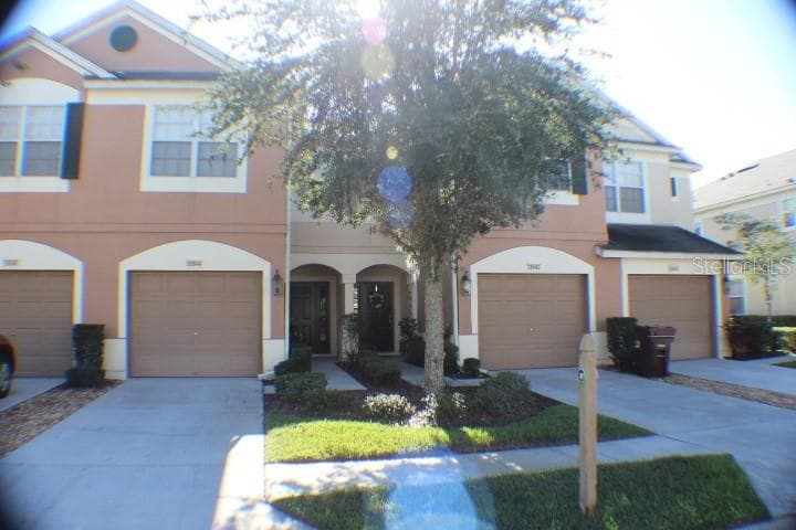 26644 CASTLEVIEW WAY WESLEY CHAPEL, FL 33544