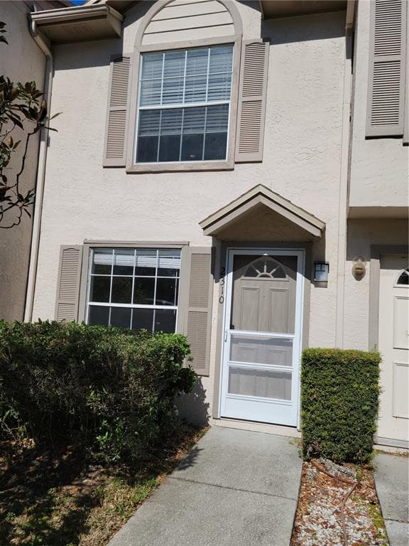 2310 FLETCHERS POINT CIRCLE TAMPA, FL 33613