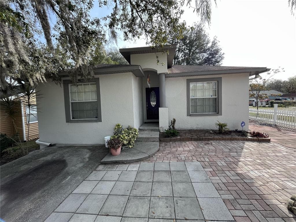 9601 N 16TH STREET TAMPA, FL 33612
