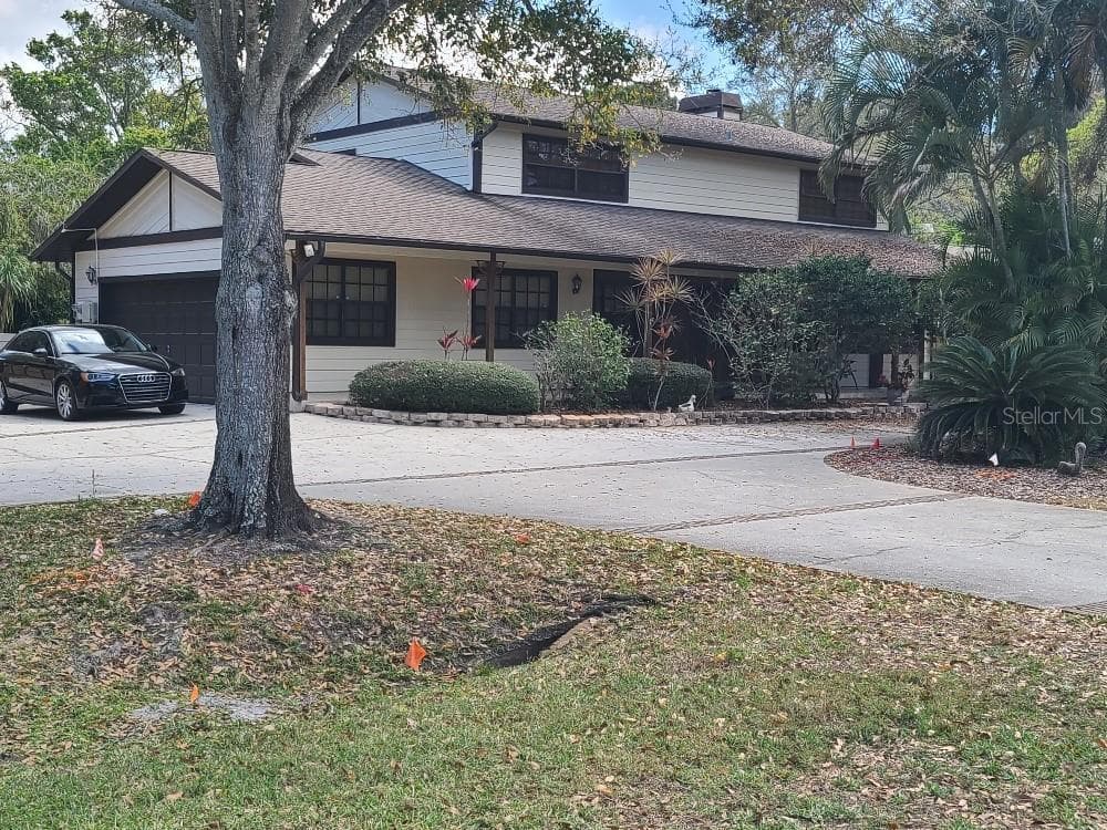 1975 LEVINE LANE