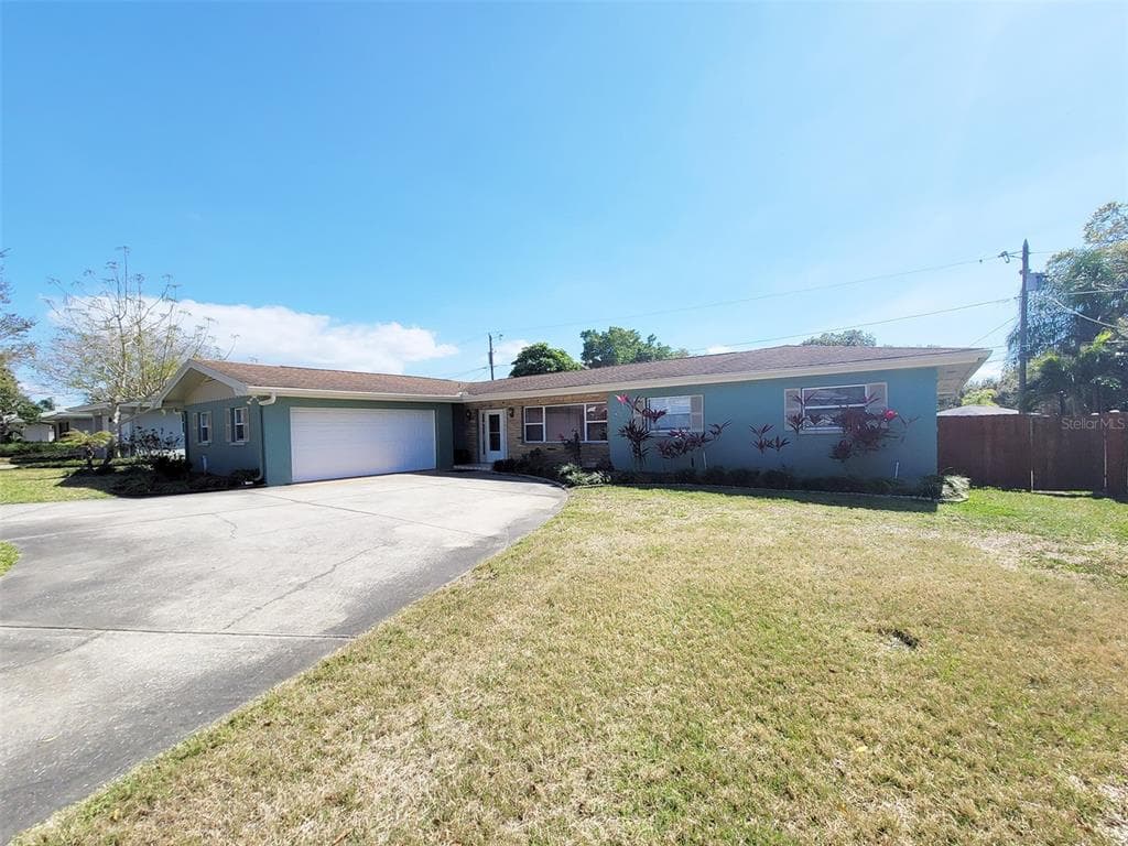 1183 TAYLOR AVENUE DUNEDIN, FL 34698
