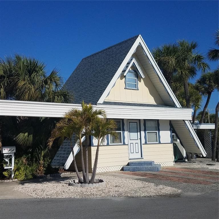 4851 W GANDY BOULEVARD UNIT B8L1 TAMPA, FL 33611