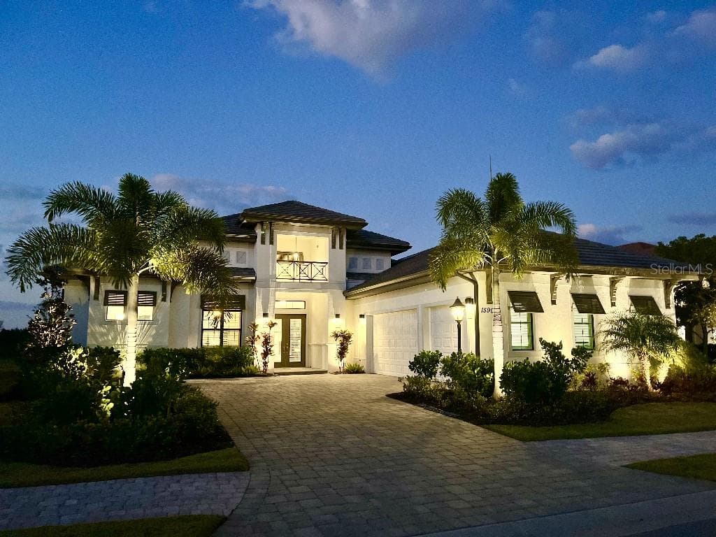15905 KENDLESHIRE TERRACE BRADENTON, FL 34202