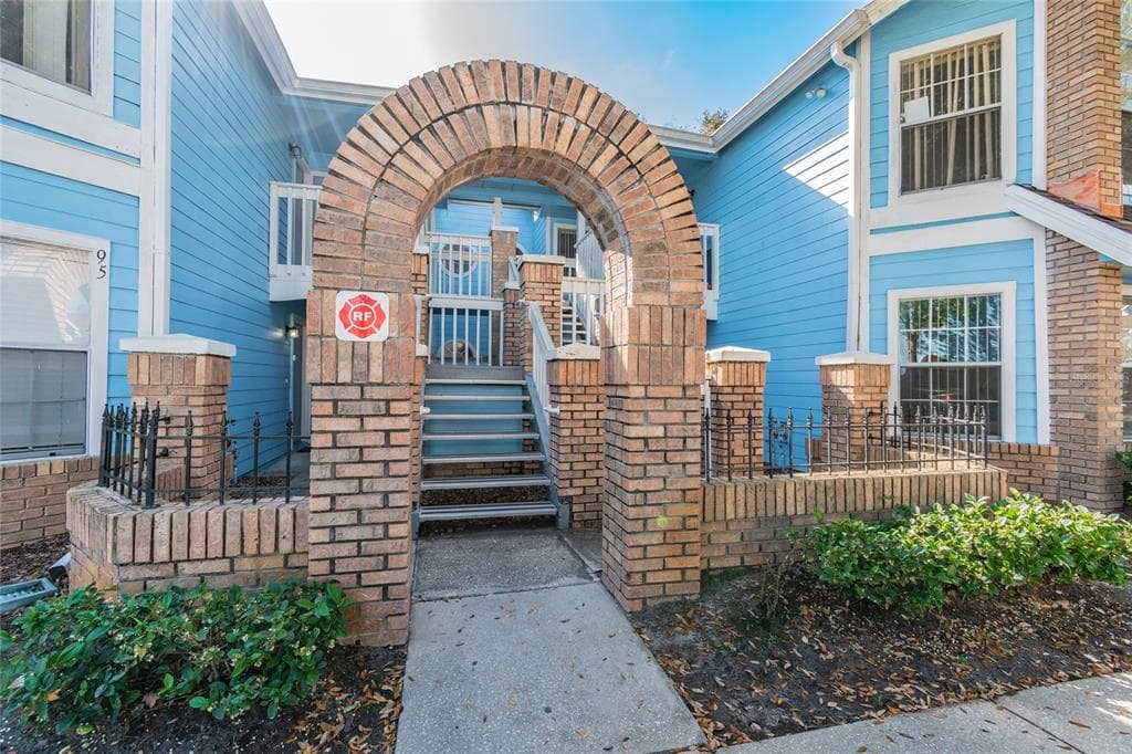 2735 N POINCIANA BOULEVARD UNIT 97 KISSIMMEE, FL 34746