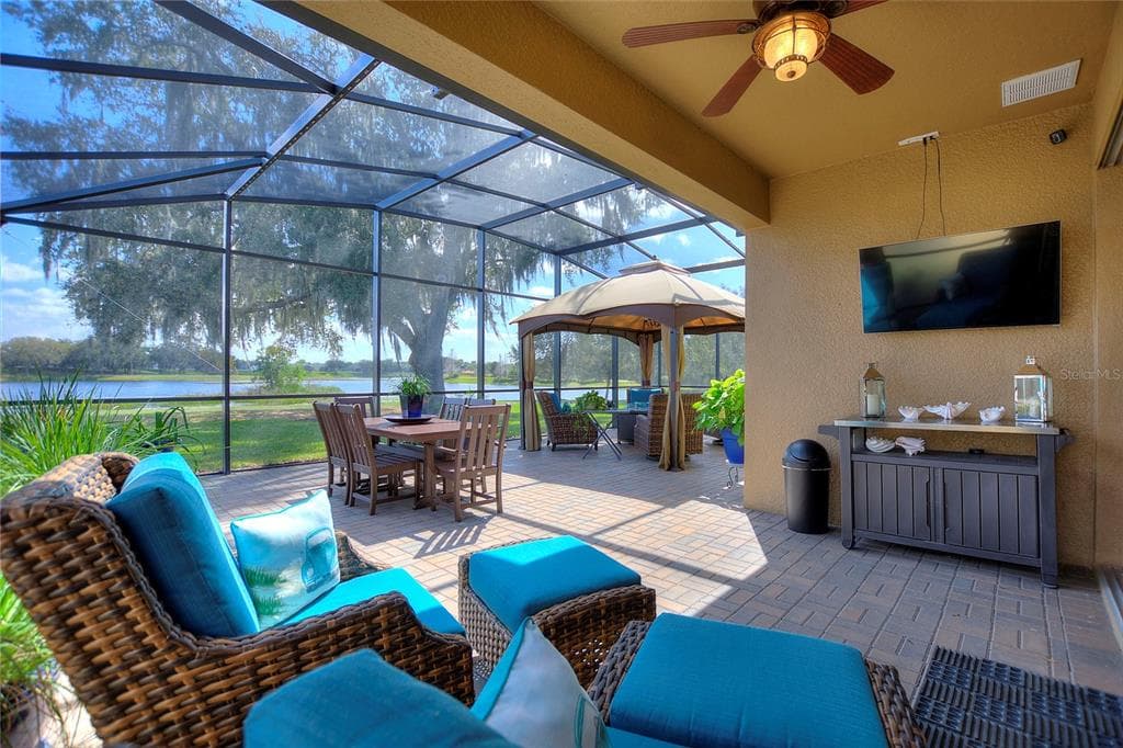 113 LA CRESTA COURT DAVENPORT, FL 33837