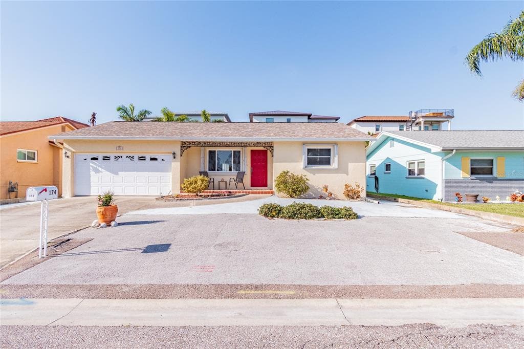 174 175TH AVENUE E REDINGTON SHORES, FL 33708