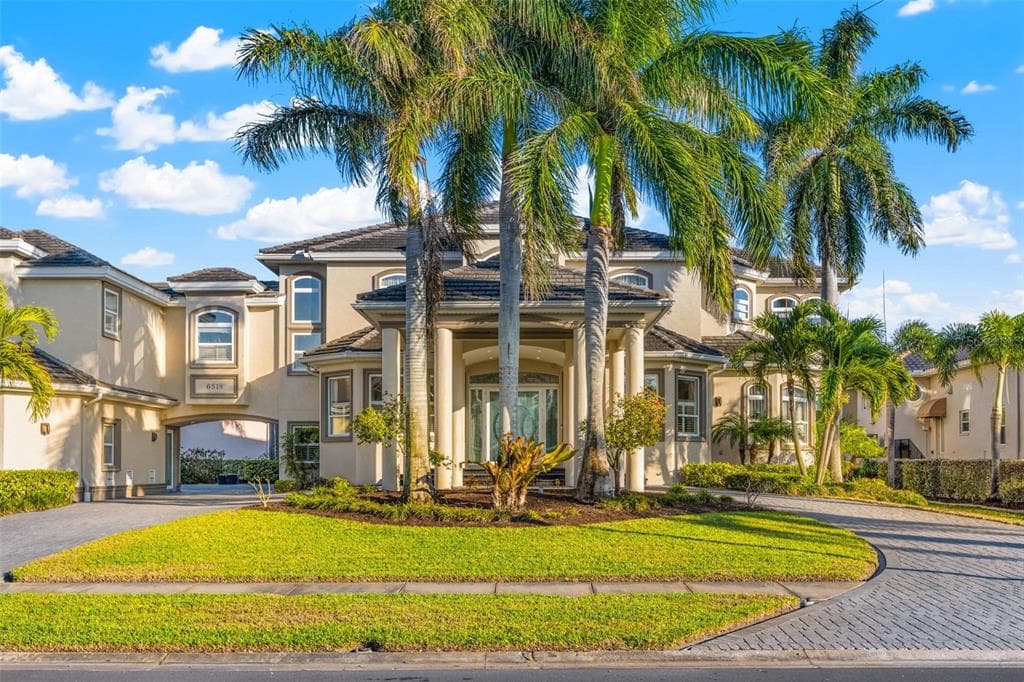 6318 PASADENA POINT BOULEVARD GULFPORT, FL 33707
