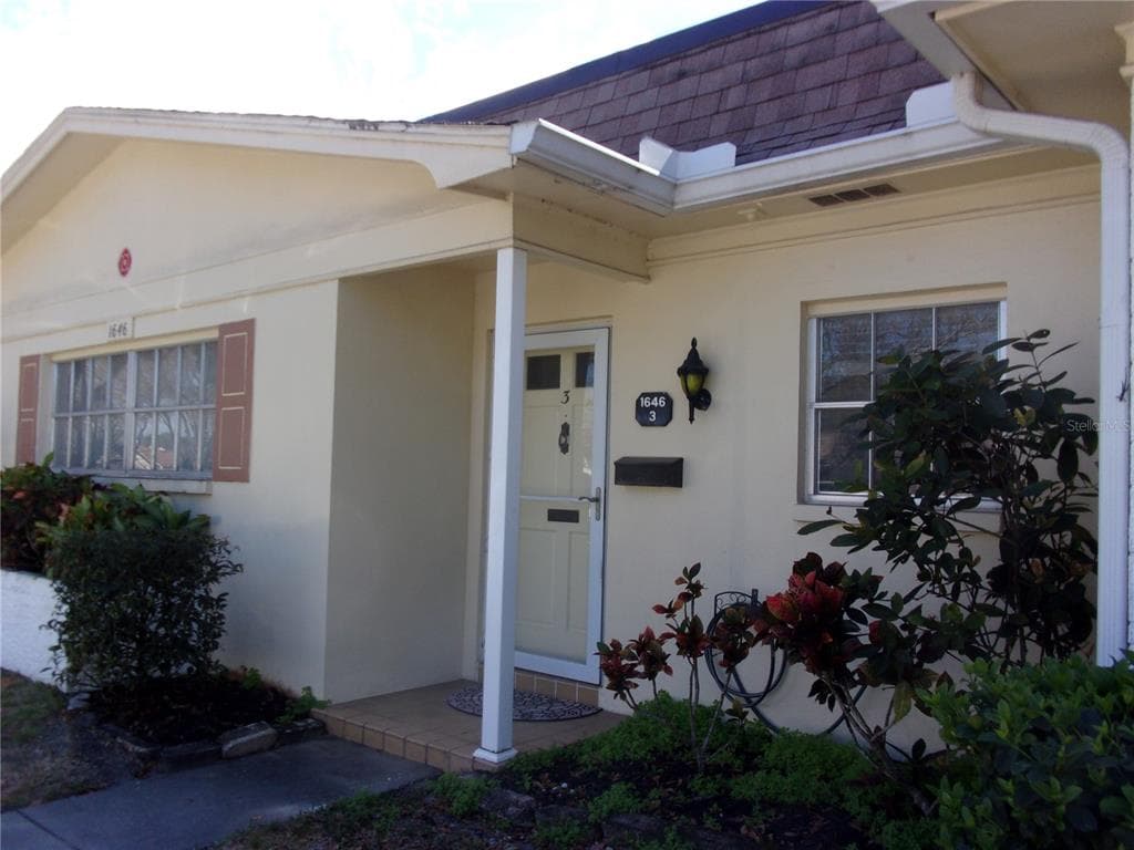 1646 LAKE AVENUE SE UNIT 3 CLEARWATER, FL 33756