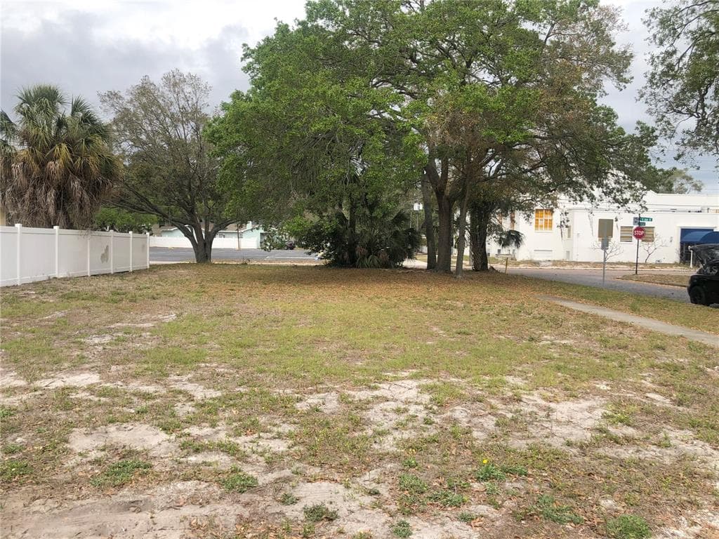 1302 9TH AVENUE N ST PETERSBURG, FL 33705