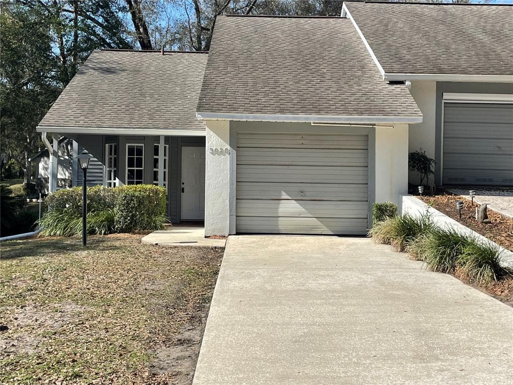 3926 N HUCKLEBERRY POINT BEVERLY HILLS, FL 34465