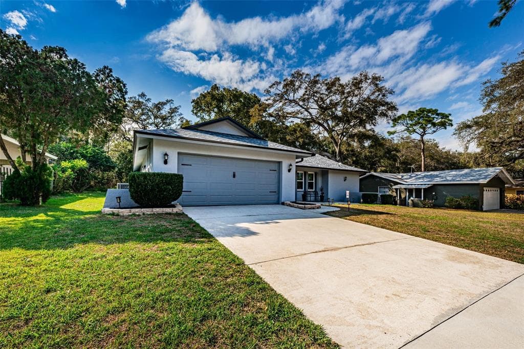 1846 OAK FOREST DRIVE W CLEARWATER, FL 33759