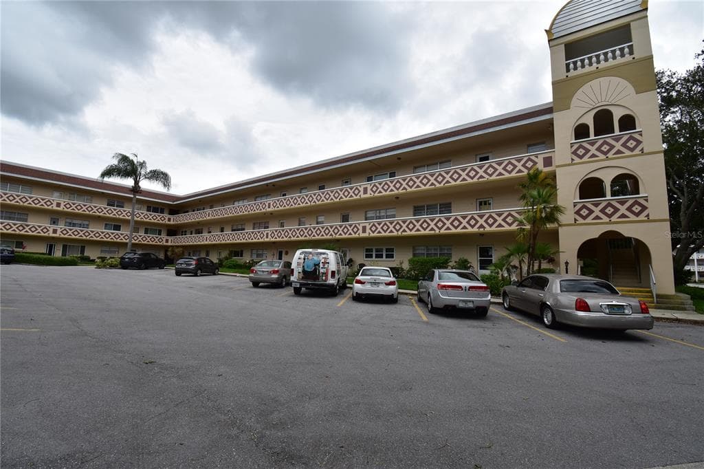 2383 NETHERLANDS DRIVE UNIT 41 CLEARWATER, FL 33763