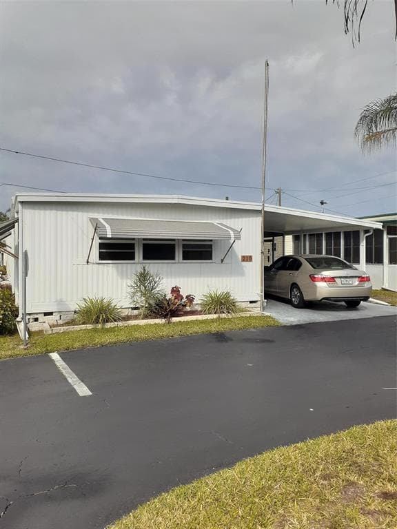 1600 N OLD COACHMAN ROAD UNIT 210 CLEARWATER, FL 33765
