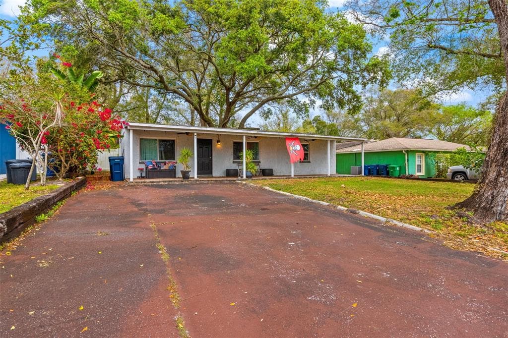 1717 W ELDRED DRIVE TAMPA, FL 33603