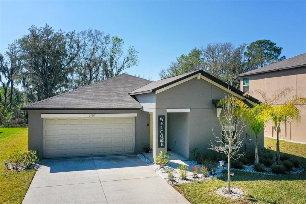 39862 DAWSON CHASE DRIVE ZEPHYRHILLS, FL 33540
