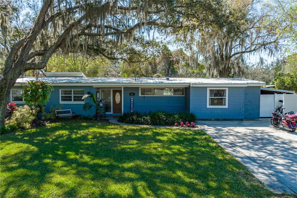 407 BERWICK AVENUE TEMPLE TERRACE, FL 33617