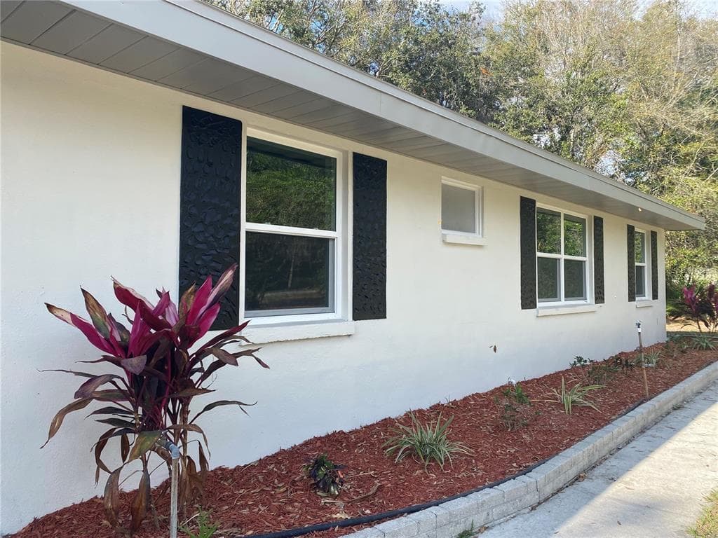 1111 CEDAR LAKE DRIVE TAMPA, FL 33612