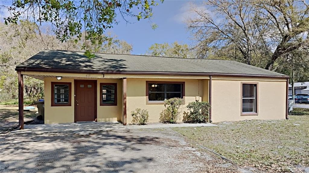 419 BECKLEY STREET KISSIMMEE, FL 34744