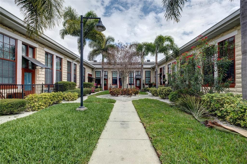 2001 E 2ND AVENUE UNIT 26 TAMPA, FL 33605