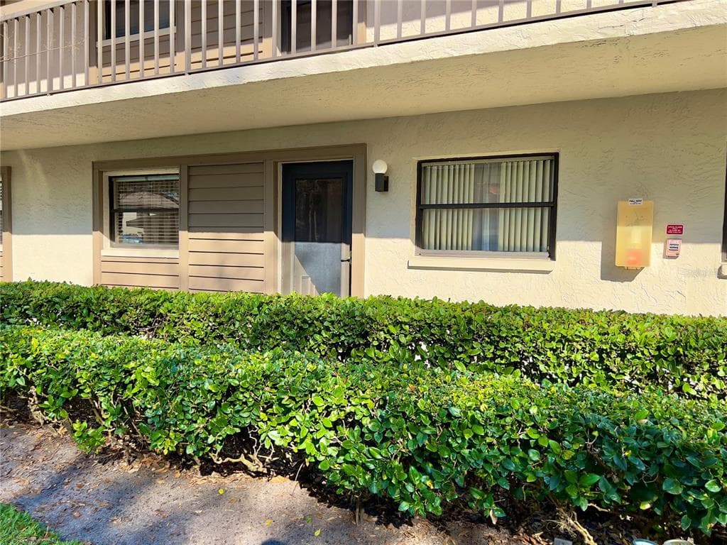 3034 EASTLAND BOULEVARD UNIT D105 CLEARWATER, FL 33761