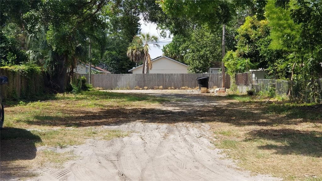 2045 27TH AVENUE N ST PETERSBURG, FL 33713