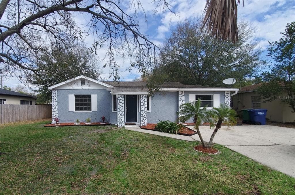 5212 S PURITAN AVENUE TAMPA, FL 33611