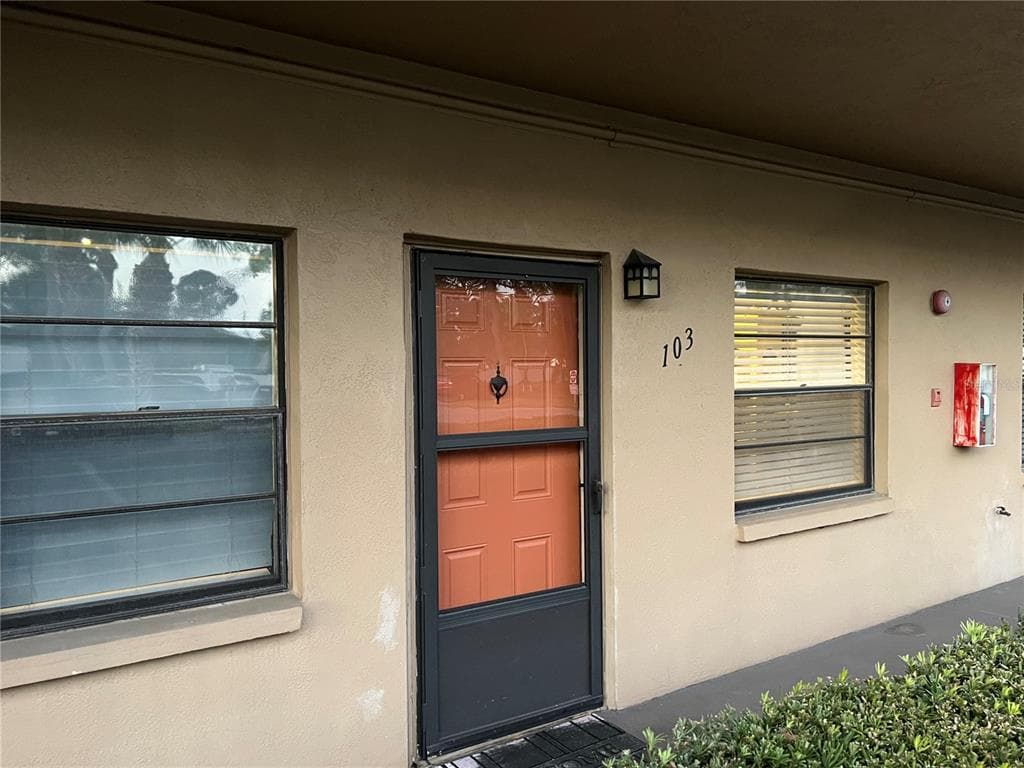 5925 N TERRACE PARK DRIVE N UNIT 103 ST PETERSBURG, FL 33709