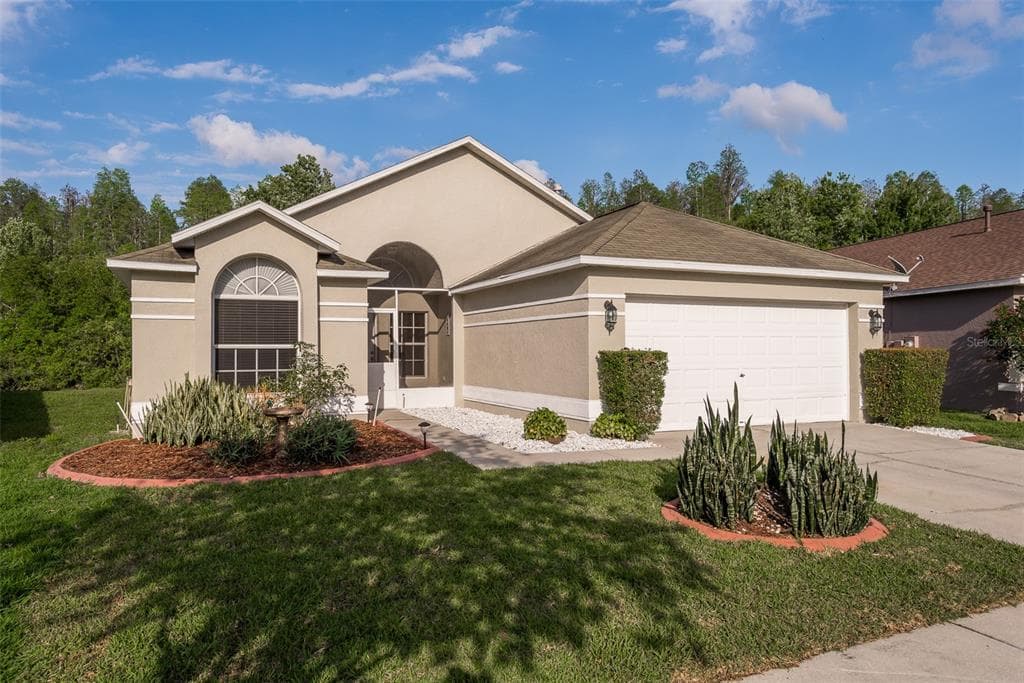 31203 WRENCREST DRIVE WESLEY CHAPEL, FL 33543