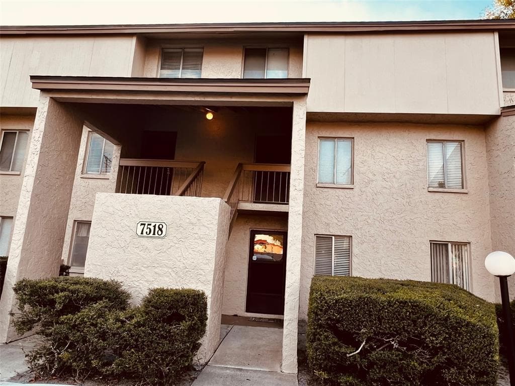 7518 NEEDLE LEAF PLACE UNIT 36 TAMPA, FL 33617