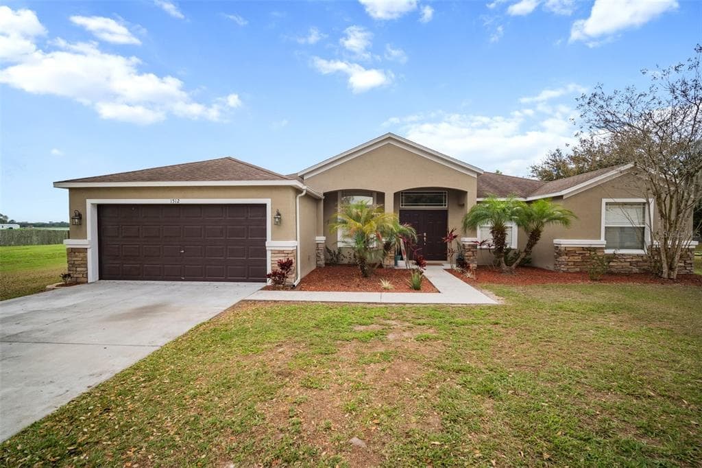 1512 AVONDALE RIDGE DRIVE PLANT CITY, FL 33567