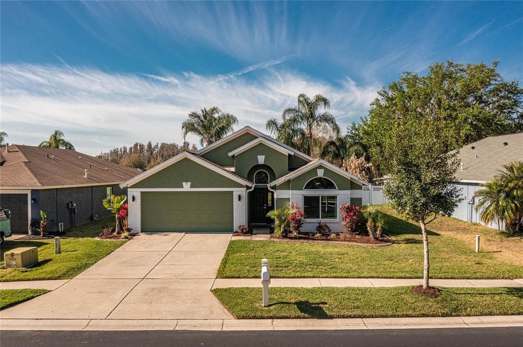 31020 WRENCREST DRIVE WESLEY CHAPEL, FL 33543