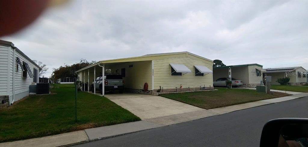 3225 NANTUCKET DRIVE HOLIDAY, FL 34690