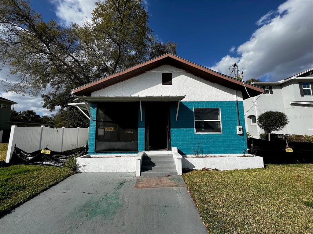 2822 CORRINE STREET TAMPA, FL 33605