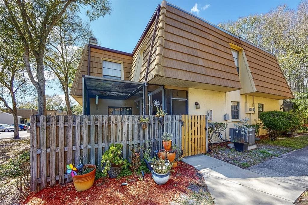 12738 WOOD TRAIL BOULEVARD TAMPA, FL 33625